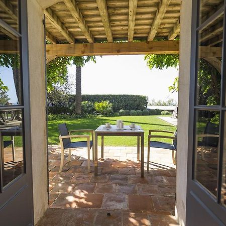 Chateau De Sable Guest House กาวาแลร์-ซูร์-แมร์ ภายนอก รูปภาพ