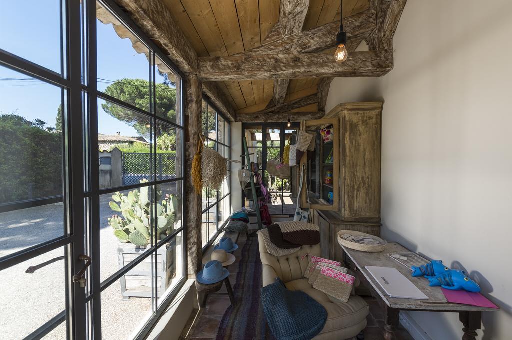 Chateau De Sable Guest House กาวาแลร์-ซูร์-แมร์ ภายนอก รูปภาพ
